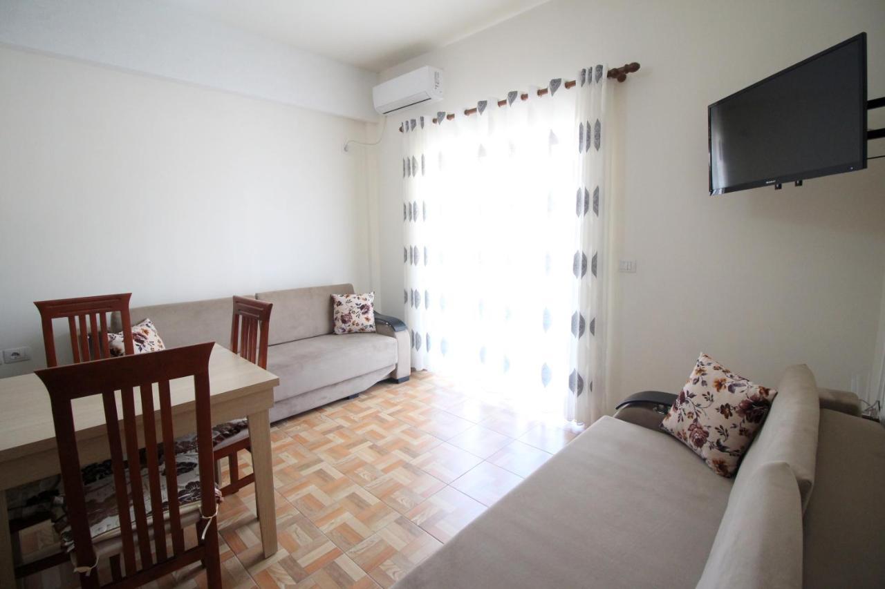 Doka Center Apartments Sarandë Exteriör bild