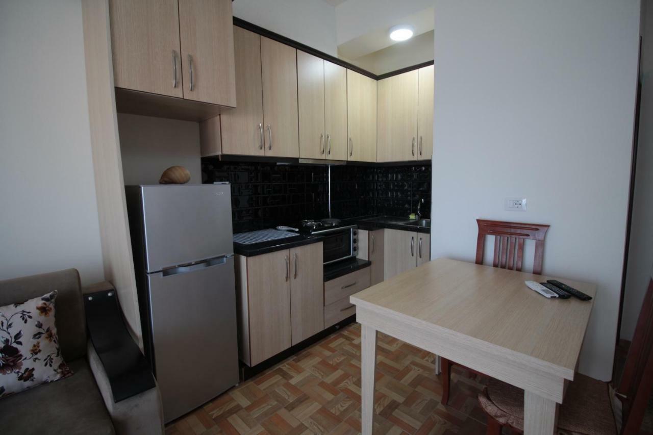 Doka Center Apartments Sarandë Exteriör bild